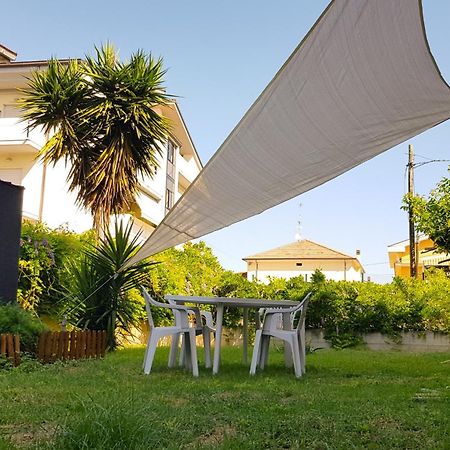 Casa Vacanze Darena Tortoreto Exteriör bild